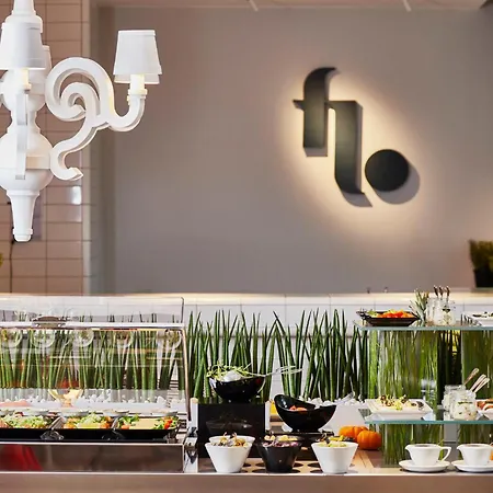 Indigo Nowy świat, An Ihg 4* Warszawa