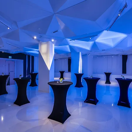 Indigo Nowy Swiat By Ihg Hotell Warszawa